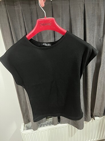Siyah crop