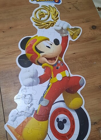 Diğer mickey büyük parça yapboz 52 parça