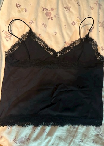 Dantel Detaylı Siyah V Yakalı İnce Askılı Atlet - Görsel 2