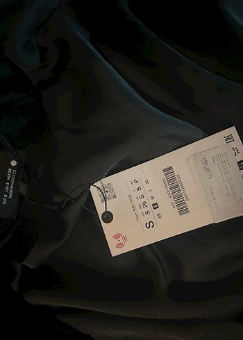 Zara Siyah Kadife Pelerin - Görsel 6