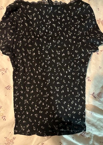 H&M Çiçekli Siyah Bluz - Görsel 2
