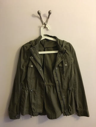 36 Beden H&M asker yeşili pardesü