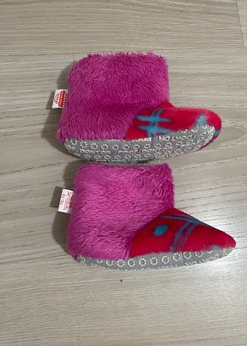 Kızlar için Renkli Peluş Ev Terliği - Görsel 5