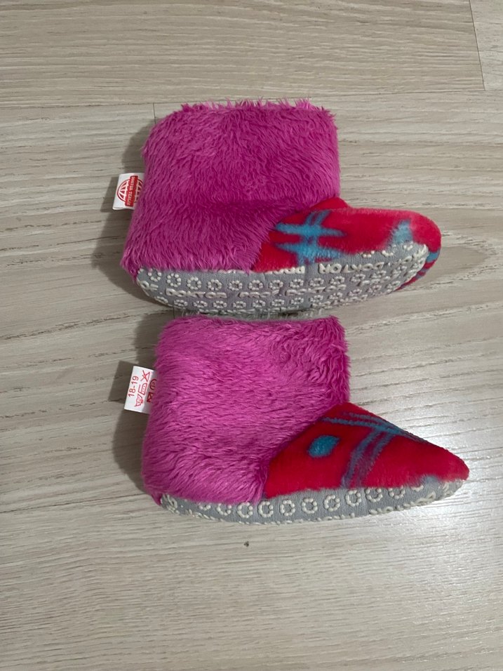 Kızlar için Renkli Peluş Ev Terliği - Görsel 5