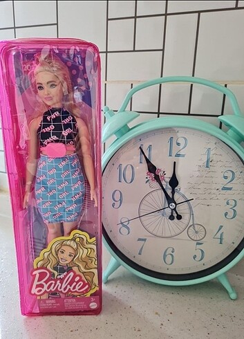 Barbie Barbie ????