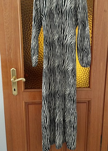 Kadın Zebra Desenli Pilili Uzun Elbise