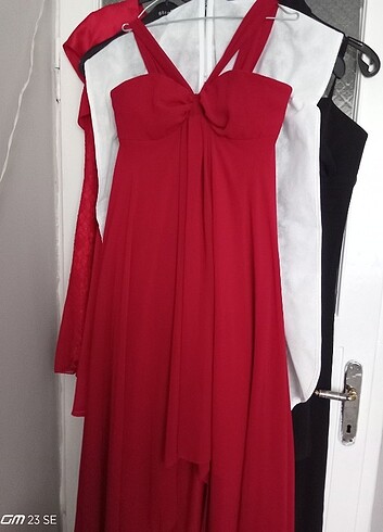 Kırmızı Şifon Elbise 