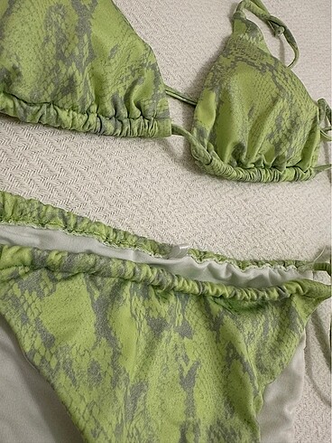 Yeşil Yılan Desenli Üçgen Brezillian Bikini - Görsel 6