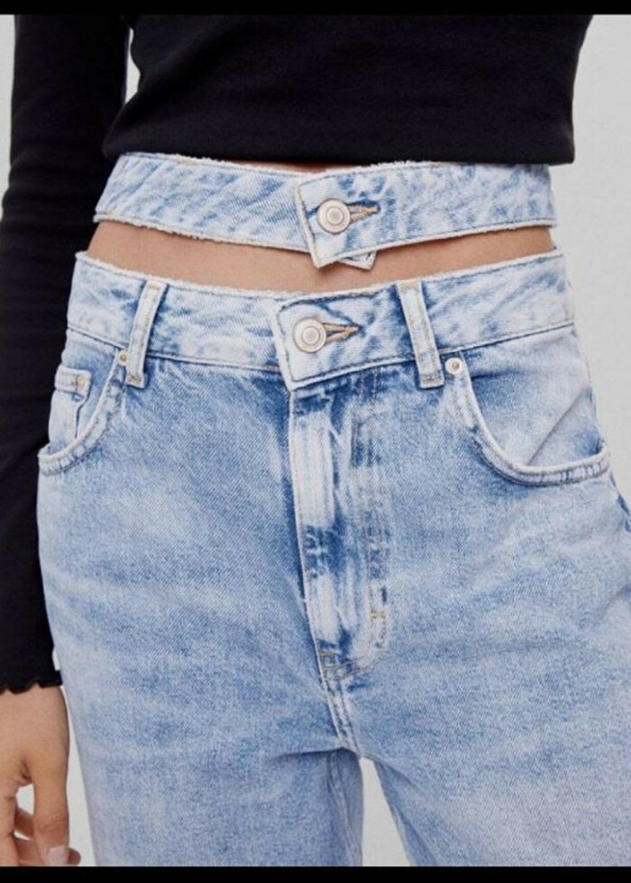 Bershka Kemer Detaylı Jean - Görsel 2