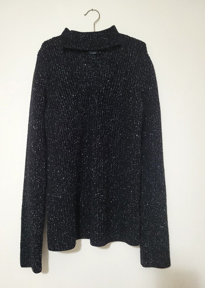 Yaka Detay Dekolteli Simli Kazak - Görsel 2