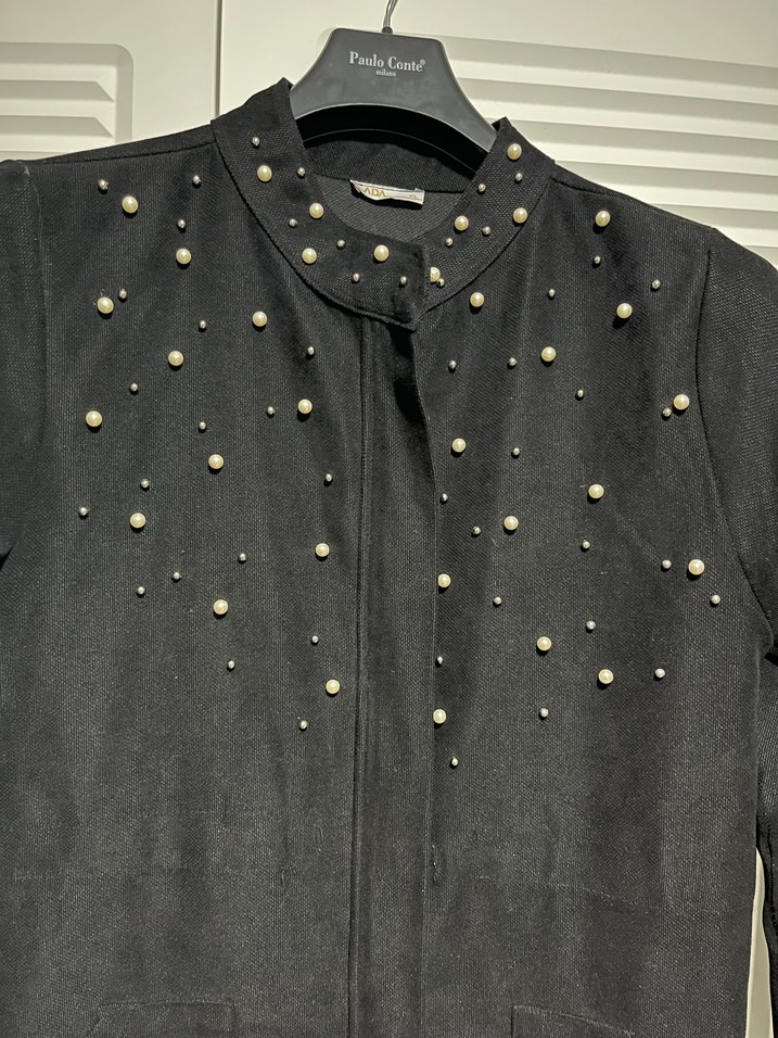 İncilin Siyah trenç - Görsel 2