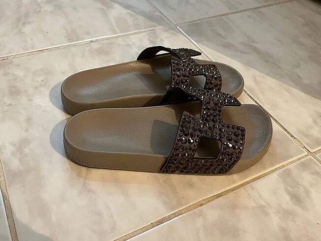 Birkenstock Kadın taşlı gri siyah terlik