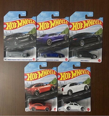 Hot Wheels Luxury sedans