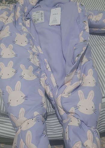 Marks & Spencer 9 Ay