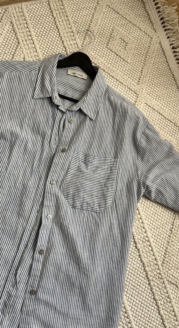 Mavi çizgili gömlek - Görsel 2