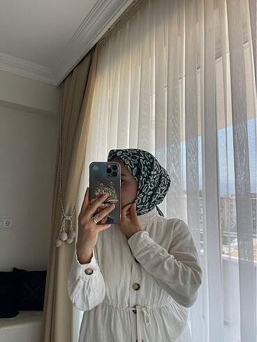 Diğer Eşarp