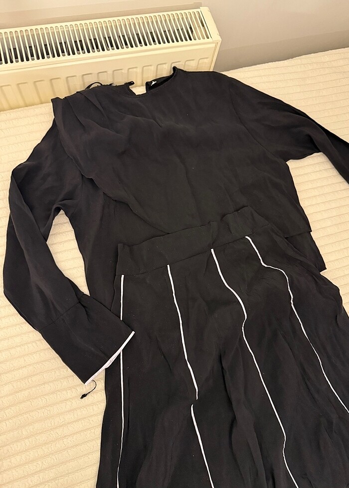 İki siyah takım - Görsel 2