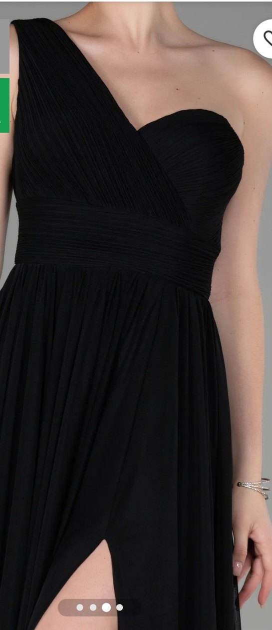 Uzun tek omuz şifon siyah abiye Elbise - Görsel 3