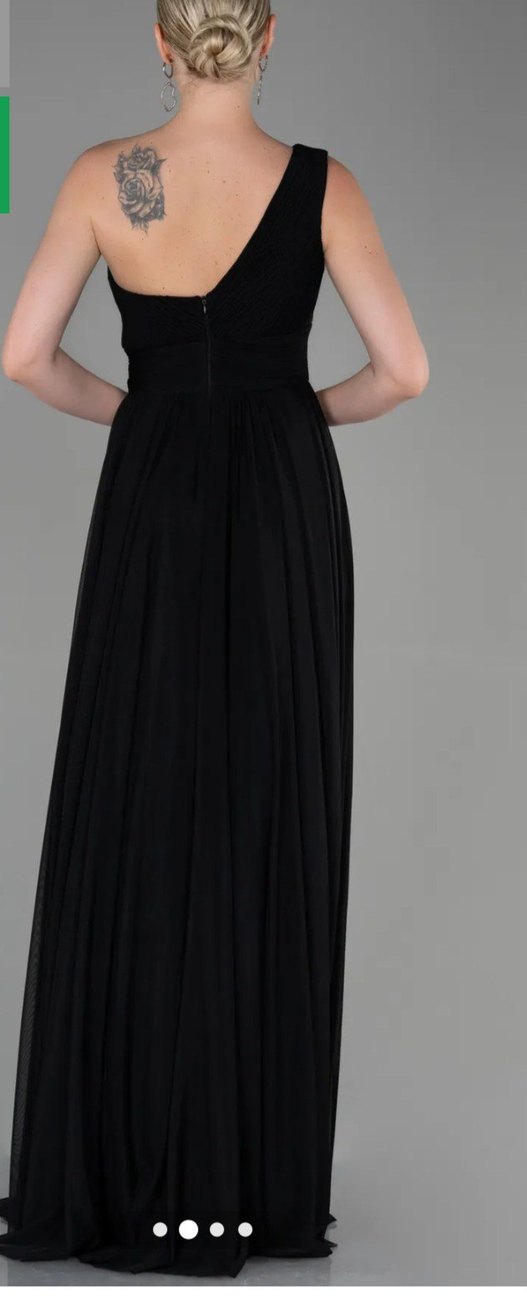 Uzun tek omuz şifon siyah abiye Elbise - Görsel 2