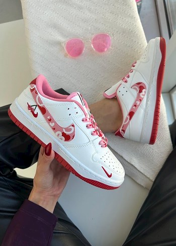 NIKE AIRFORCE