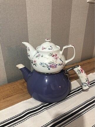 Porselen Emaye Lila English Home Çaydanlık