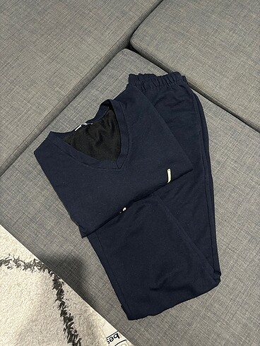 s Beden lacivert Renk Milla Baskılı Lacivert V Yaka Pijama Takımı