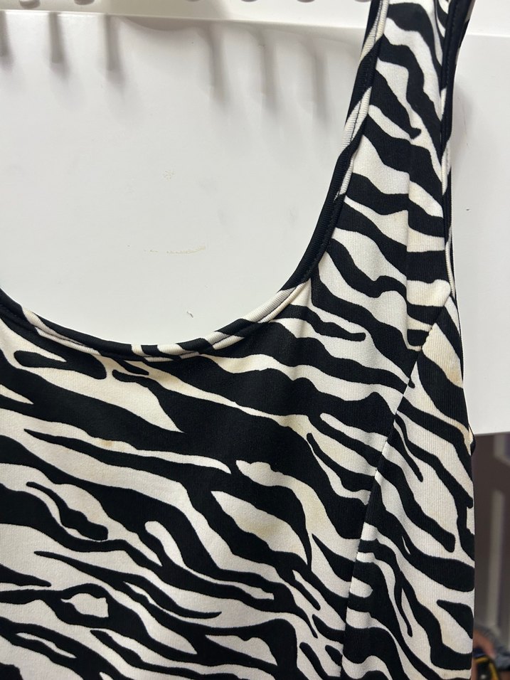 Zebra Desenli Mini Boy Fırfırlı Elbise - Görsel 4