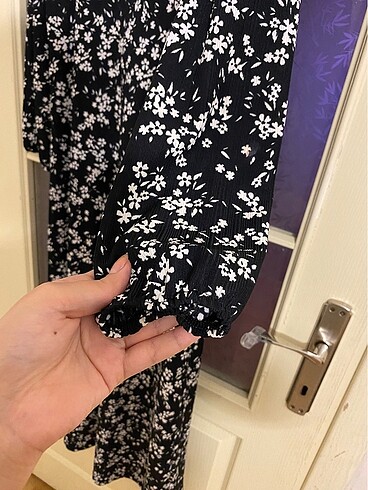 Siyah çiçekli elbise - Görsel 6