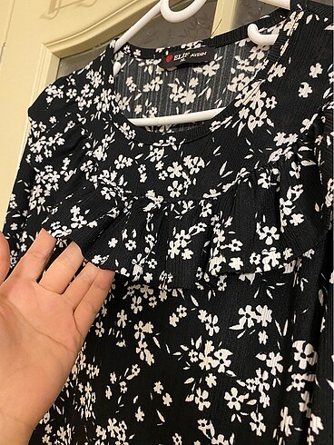 Siyah çiçekli elbise - Görsel 5