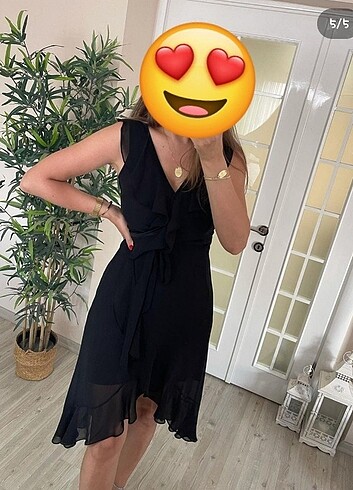 40 Beden siyah Renk ŞİFON VOLANLI ELBİSE