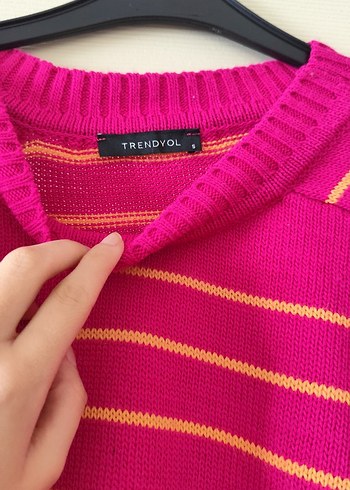 Pembe Çizgili Kadın Örgü Kazak - Görsel 3