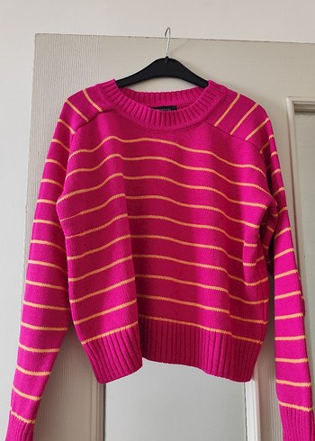 Pembe Çizgili Kadın Örgü Kazak - Görsel 2