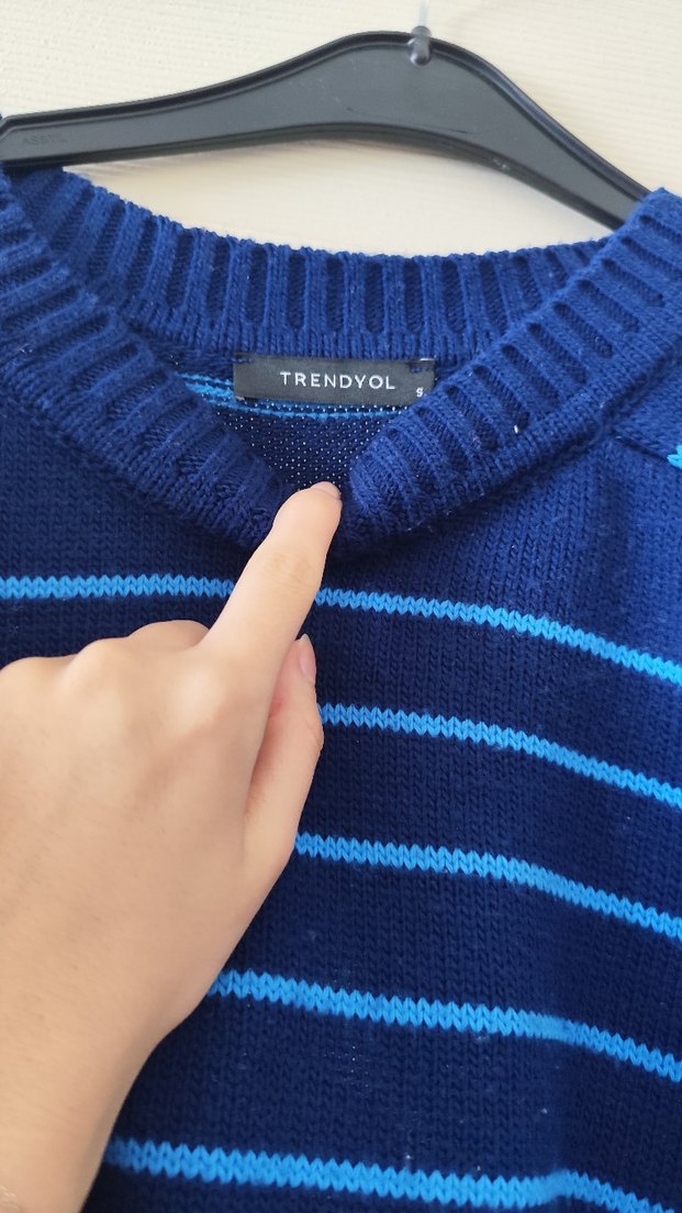 Mavi Çizgili Kadın Triko Kazak - Görsel 3