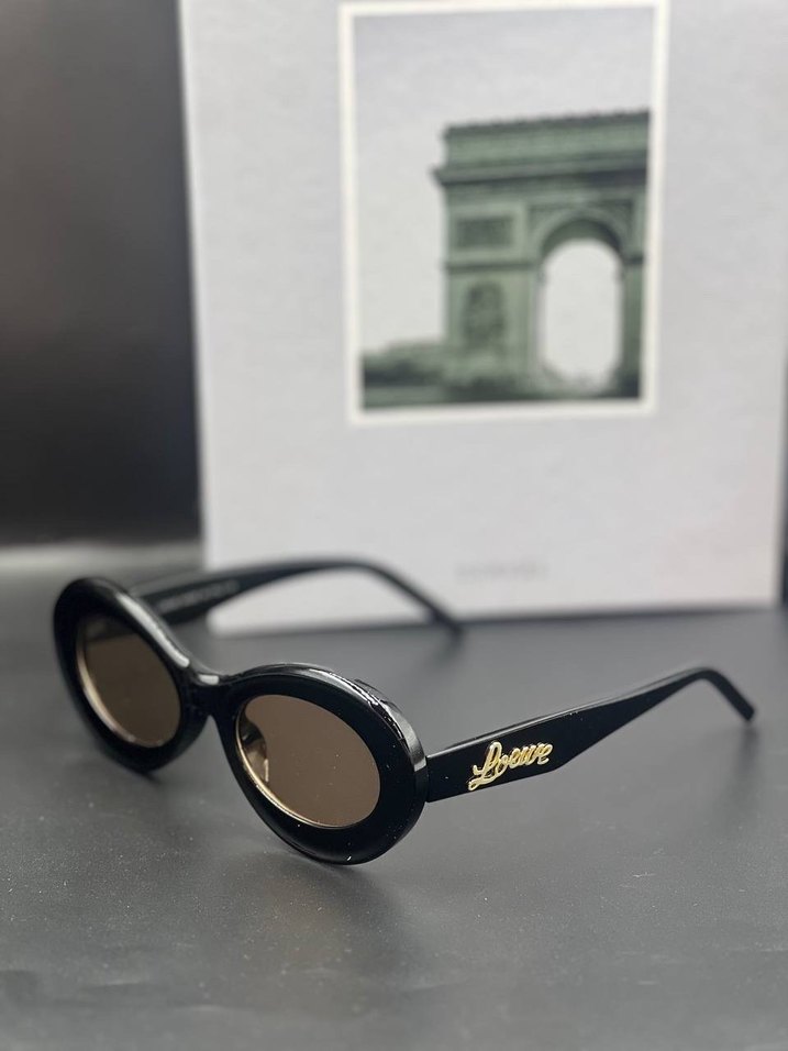 Beyaz Minimalist Kadın Güneş Gözlüğü - Görsel 3