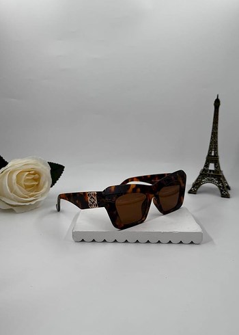 Beyaz Modern Klasik Kadın Güneş Gözlüğü - Görsel 4