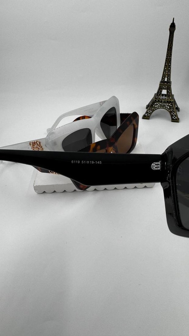 Beyaz Modern Klasik Kadın Güneş Gözlüğü - Görsel 3