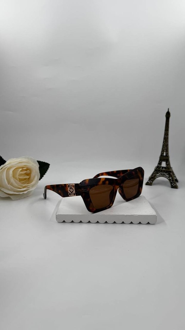 Beyaz Modern Klasik Kadın Güneş Gözlüğü - Görsel 4