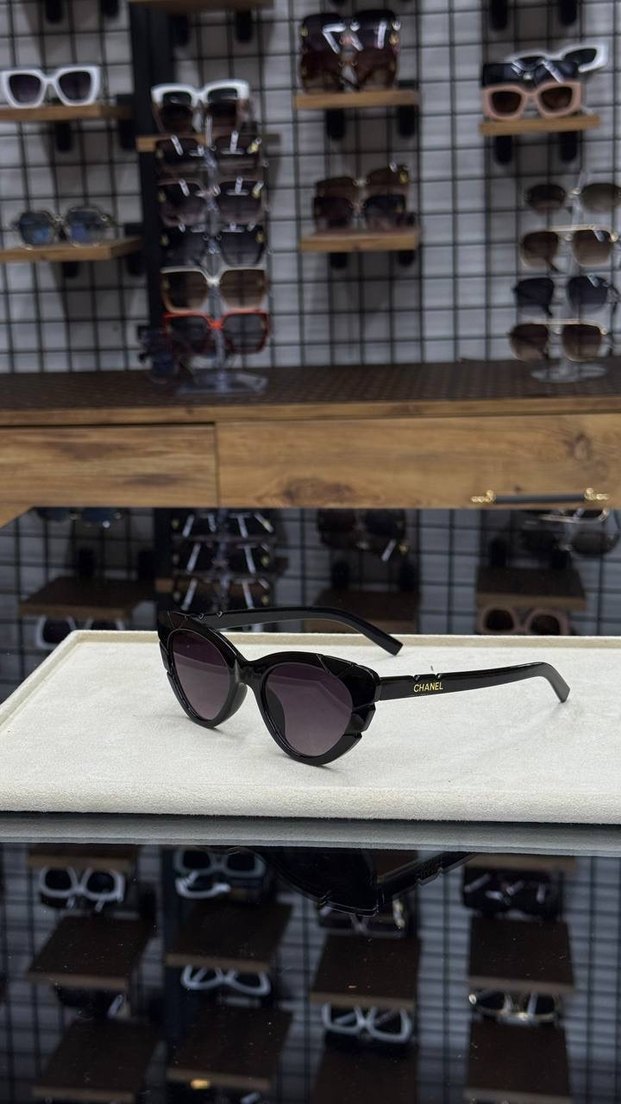 Çerçeveli Kadın Güneş Gözlüğü - Görsel 2