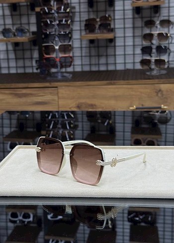 Transparan Kadın Güneş Gözlüğü - Görsel 2