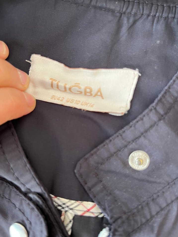 siyah yağmurluk - Görsel 4