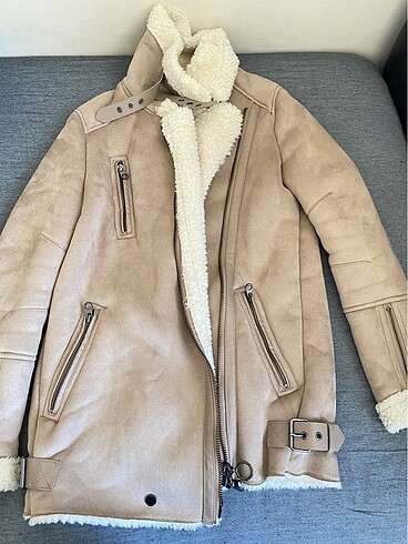 xs Beden Bershka kaban