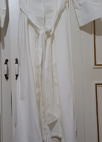 Drapeli Beyaz Uzun Kollu Pamuk sabahlık - Görsel 2