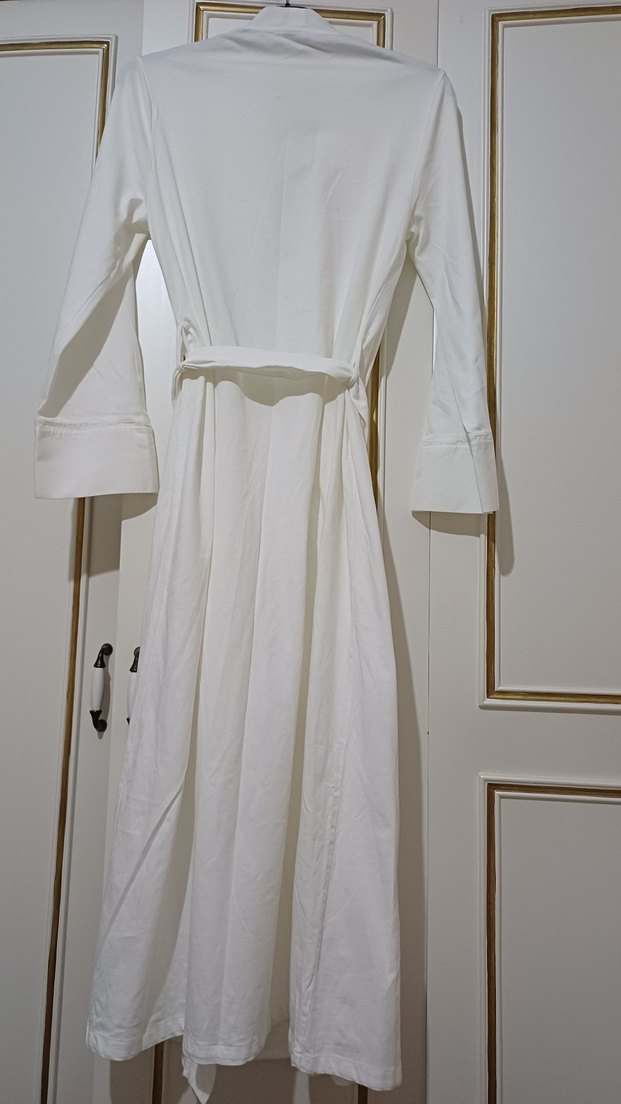 Drapeli Beyaz Uzun Kollu Pamuk sabahlık - Görsel 3