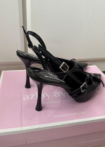 Klasik Siyah Rugan Tokalı İnce Topuklu Stiletto - Görsel 3