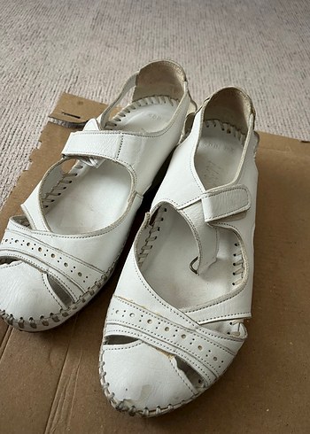 Beyaz Dolgu Topuklu Kadın Sandalet - Görsel 2