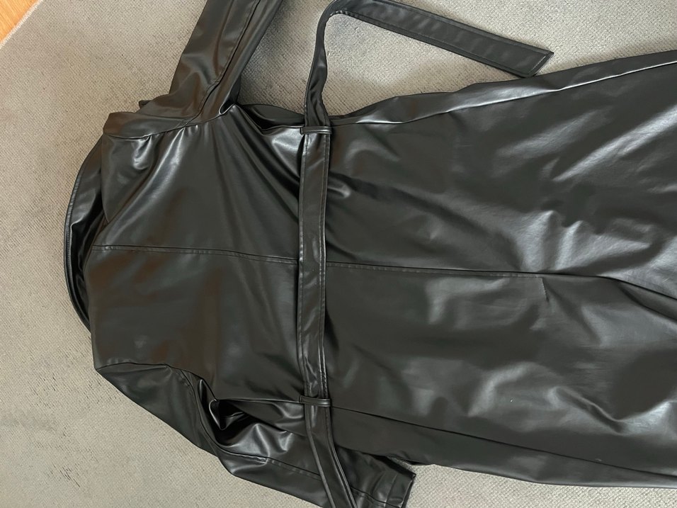 Uzun Siyah Deri Kemerli Kadın Ceket - Görsel 5