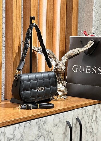 Guess çanta Çapraz askılı çanta
