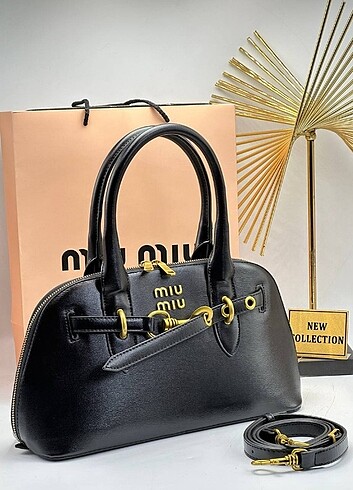 Miu miu 35 x 19 cm 