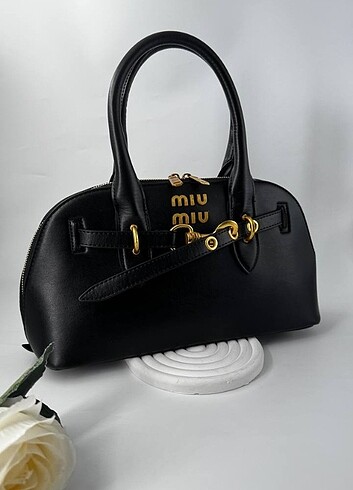 Miu miu 32 cm 