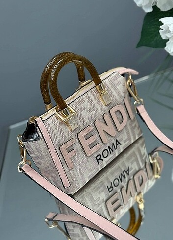 Fendi Son sayfada tüm renkler mevcuttur istediğiniz renği belirtirseni
